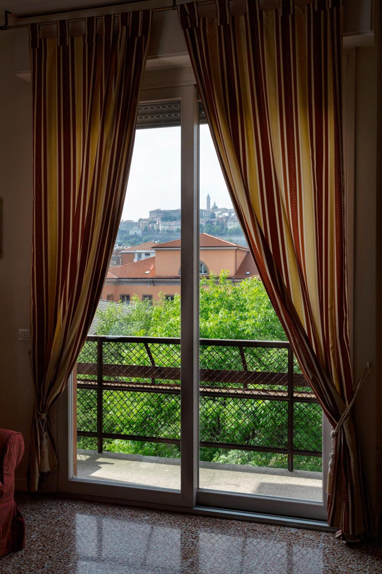 Apartament La Castellana Bergamo Zewnętrze zdjęcie